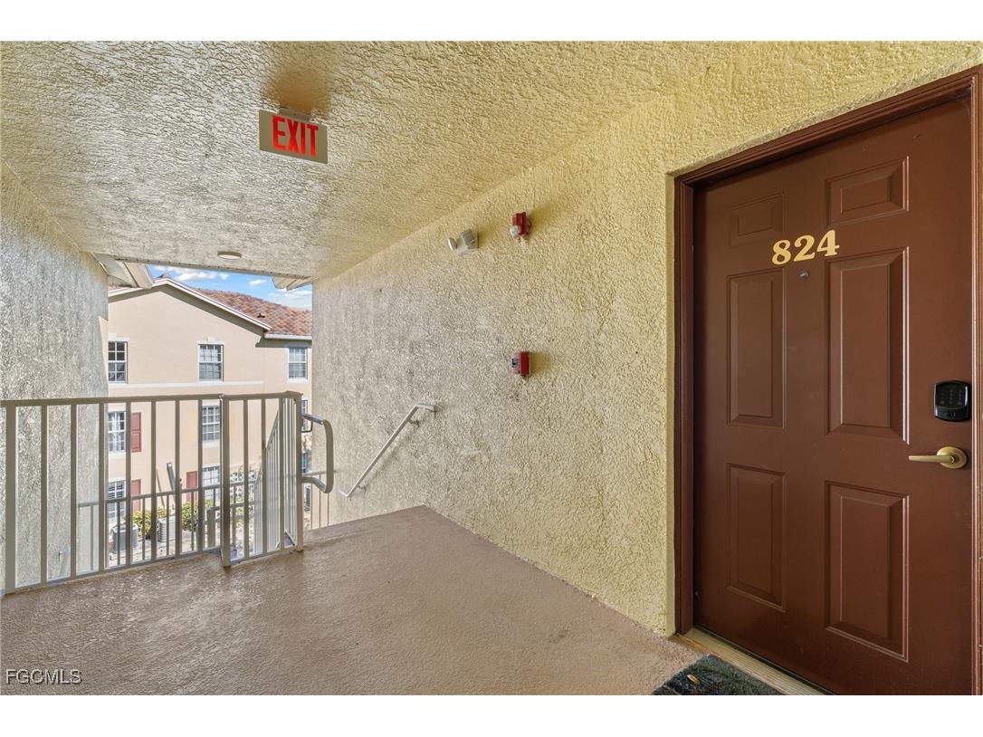 4149 Residence Drive #824 Fort Myers FL 33901 2025024225 image4