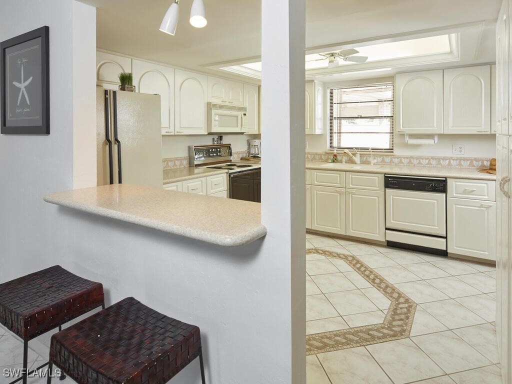 415 10th Avenue S #7 Naples FL 34102 225077126 image6