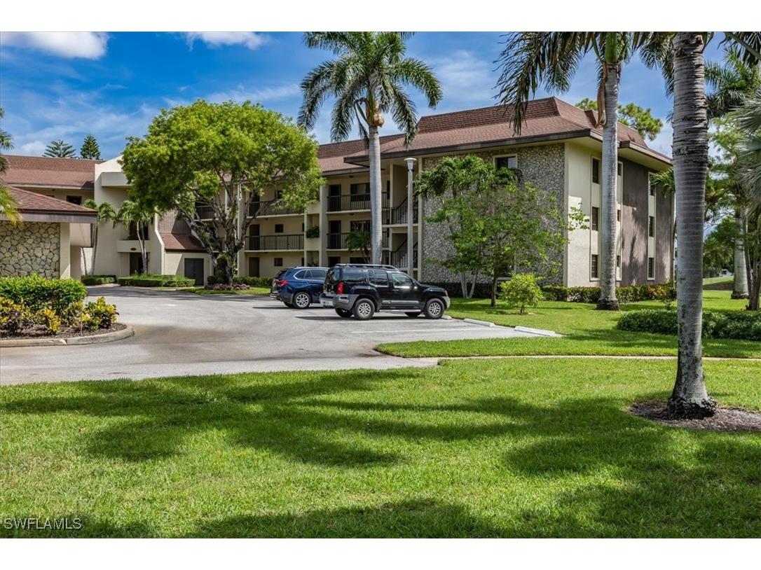 415 Augusta Boulevard #110 Naples FL 34113 225056241 image10