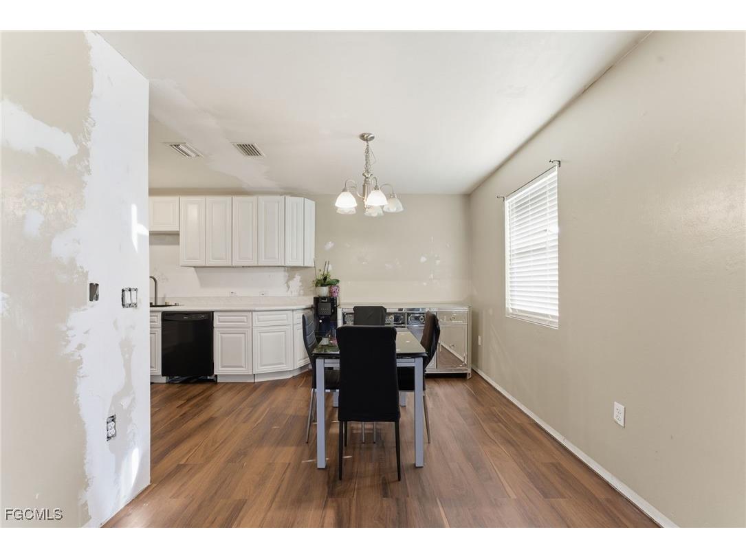 4151 Garden Boulevard Cape Coral FL 33909 2025018581 image11