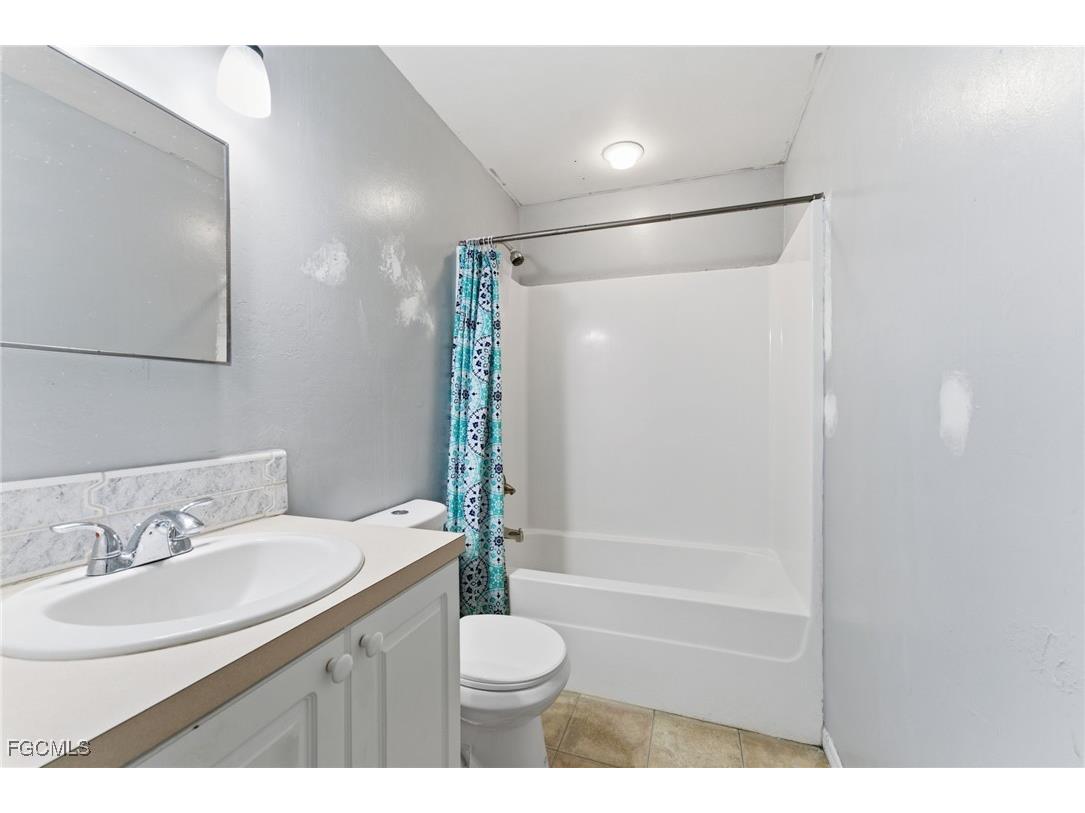 4151 Garden Boulevard Cape Coral FL 33909 2025018581 image19