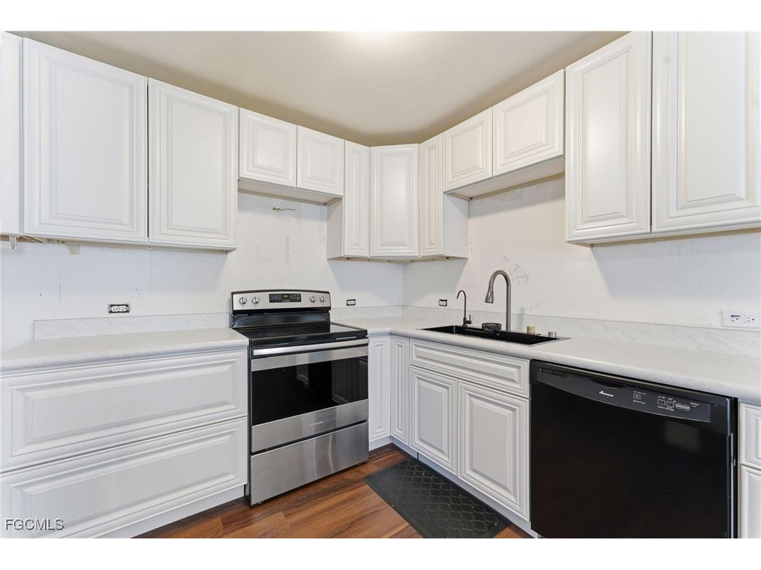 4151 Garden Boulevard Cape Coral FL 33909 2025018581 image6