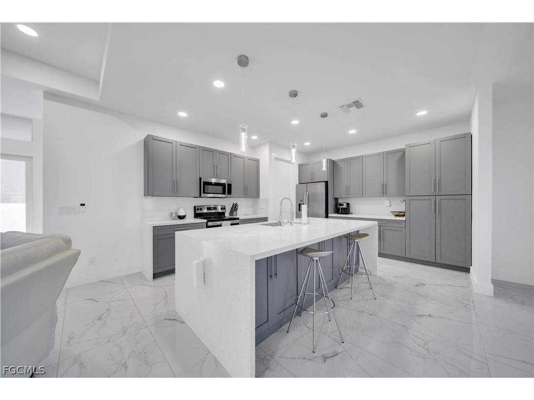 4151 NE 15th Avenue Cape Coral FL 33909 2026012194 image13