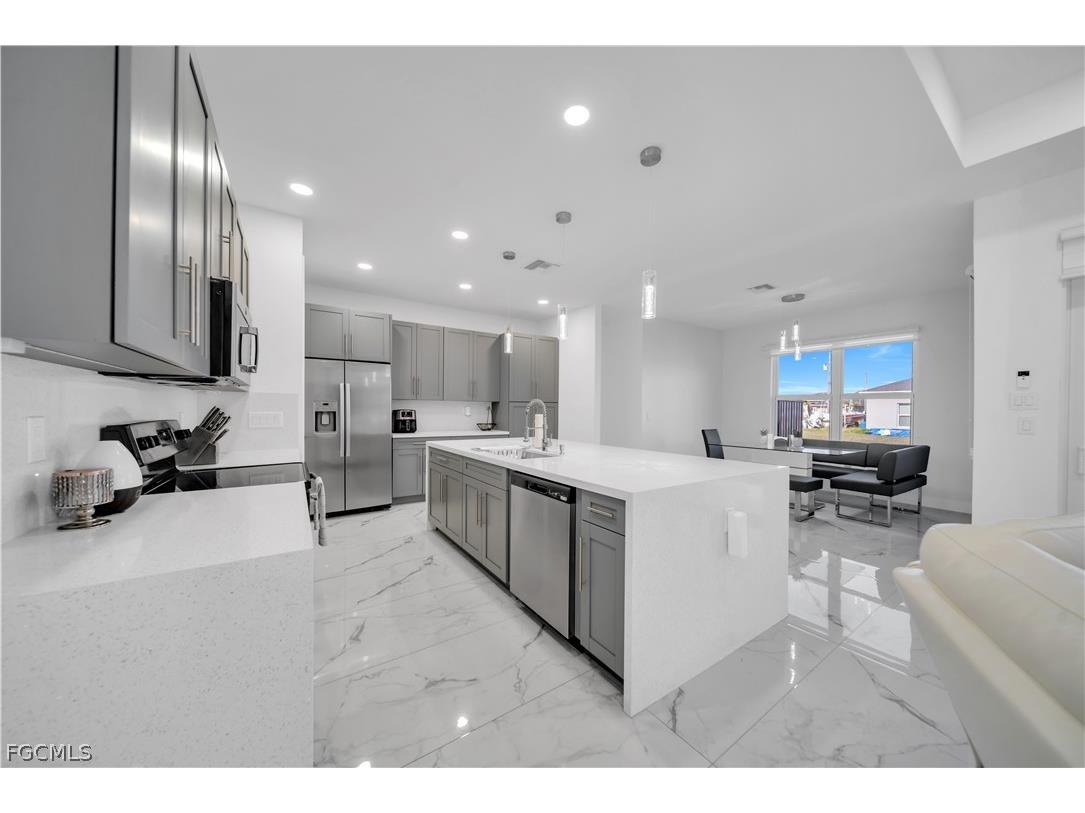 4151 NE 15th Avenue Cape Coral FL 33909 2026012194 image19