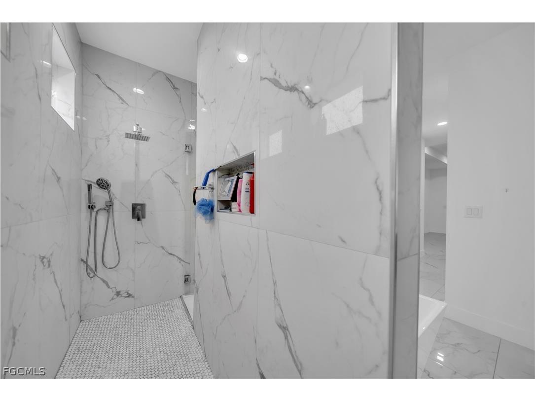 4151 NE 15th Avenue Cape Coral FL 33909 2026012194 image32