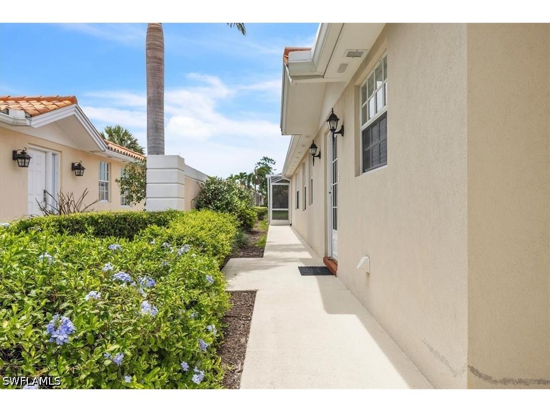 4155 Los Altos Court Naples FL 34109 226019389 image8