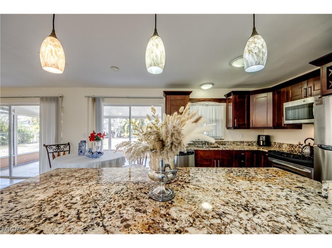 4156 Country Club Boulevard SE Cape Coral FL 33904 2026011004 image11