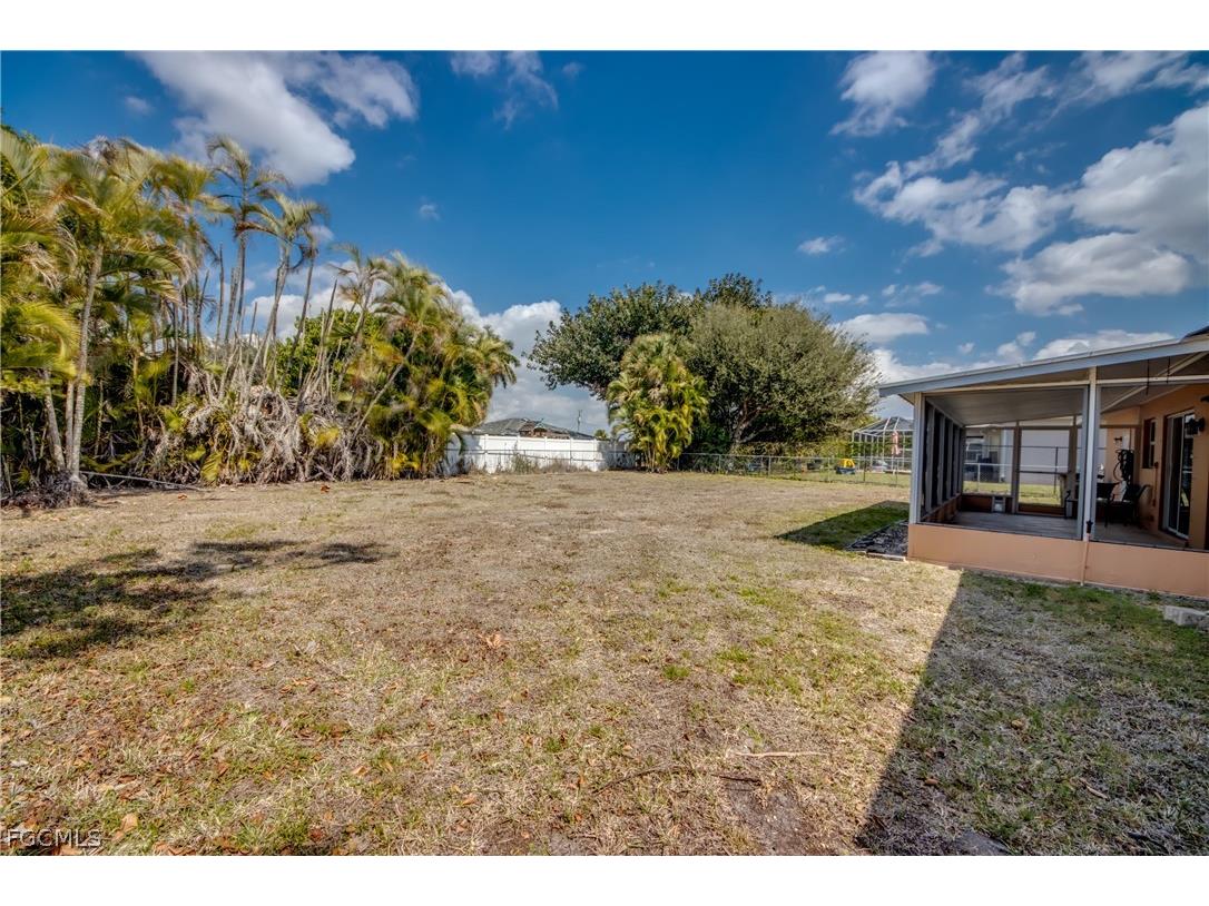 4156 Country Club Boulevard SE Cape Coral FL 33904 2026011004 image22
