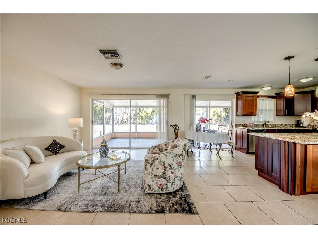 4156 Country Club Boulevard SE Cape Coral FL 33904 2026011004 image4