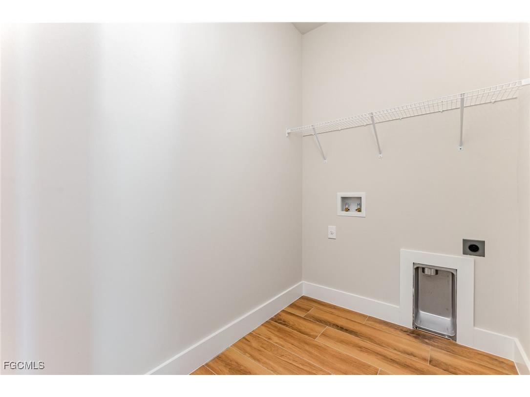 4157 NW 39th Avenue Cape Coral FL 33993 2025021033 image13