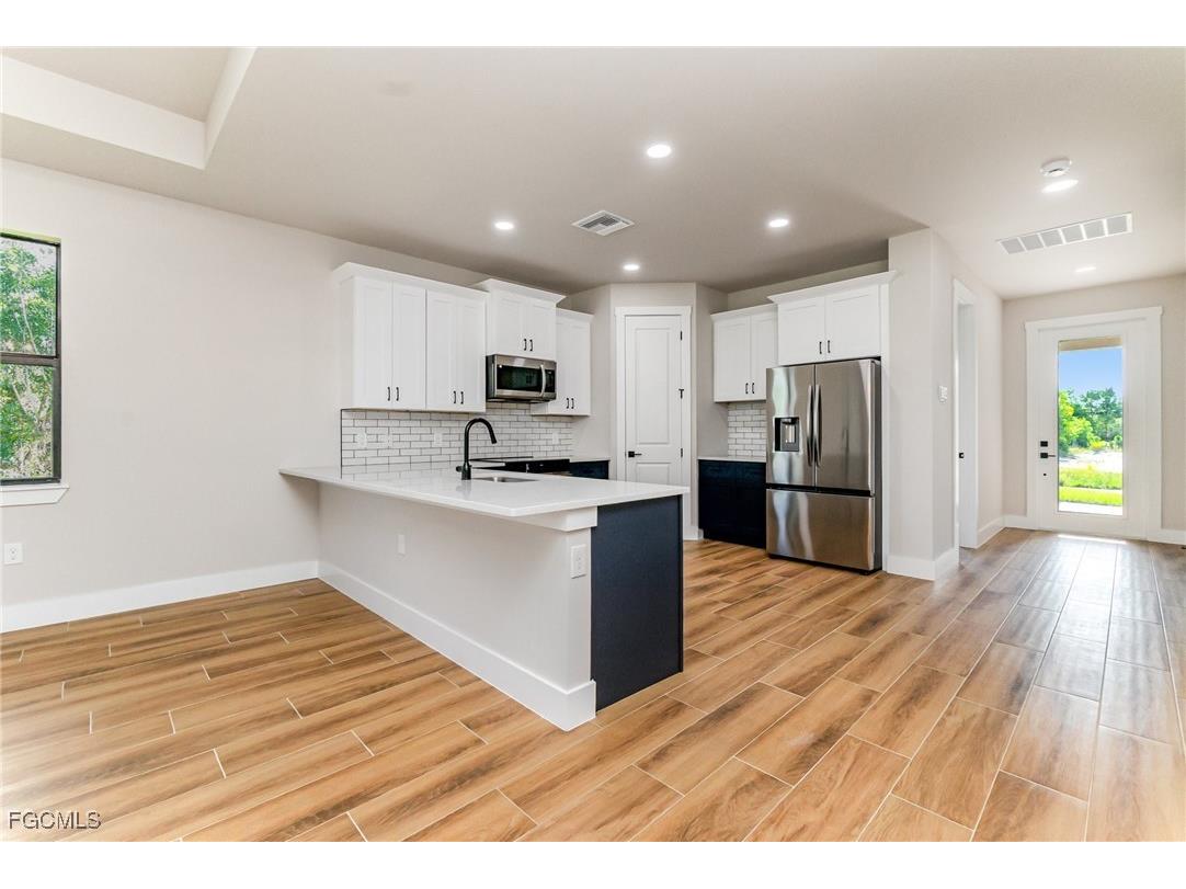 4157 NW 39th Avenue Cape Coral FL 33993 2026000054 image2