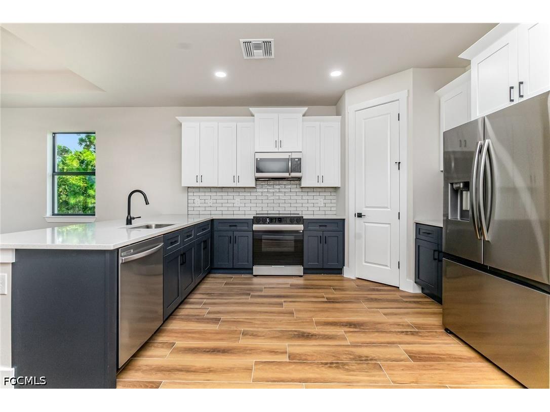 4157 NW 39th Avenue Cape Coral FL 33993 2026021649 image2