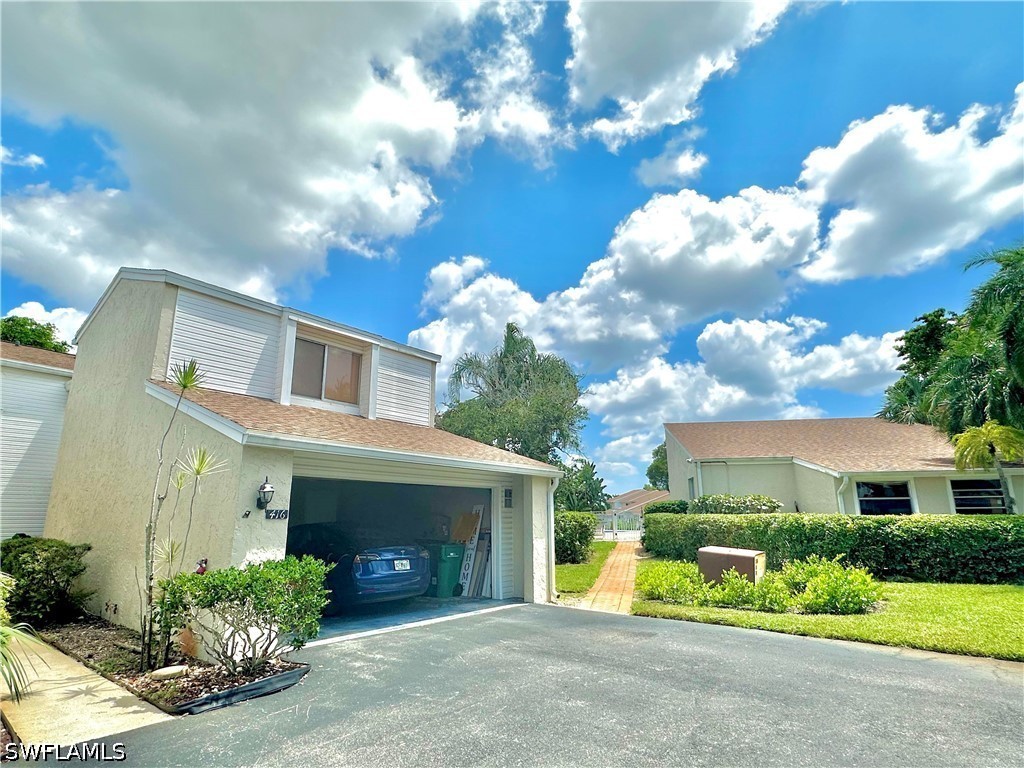 416 Bristle Cone Lane #9 Naples FL 34113 226019102 image1