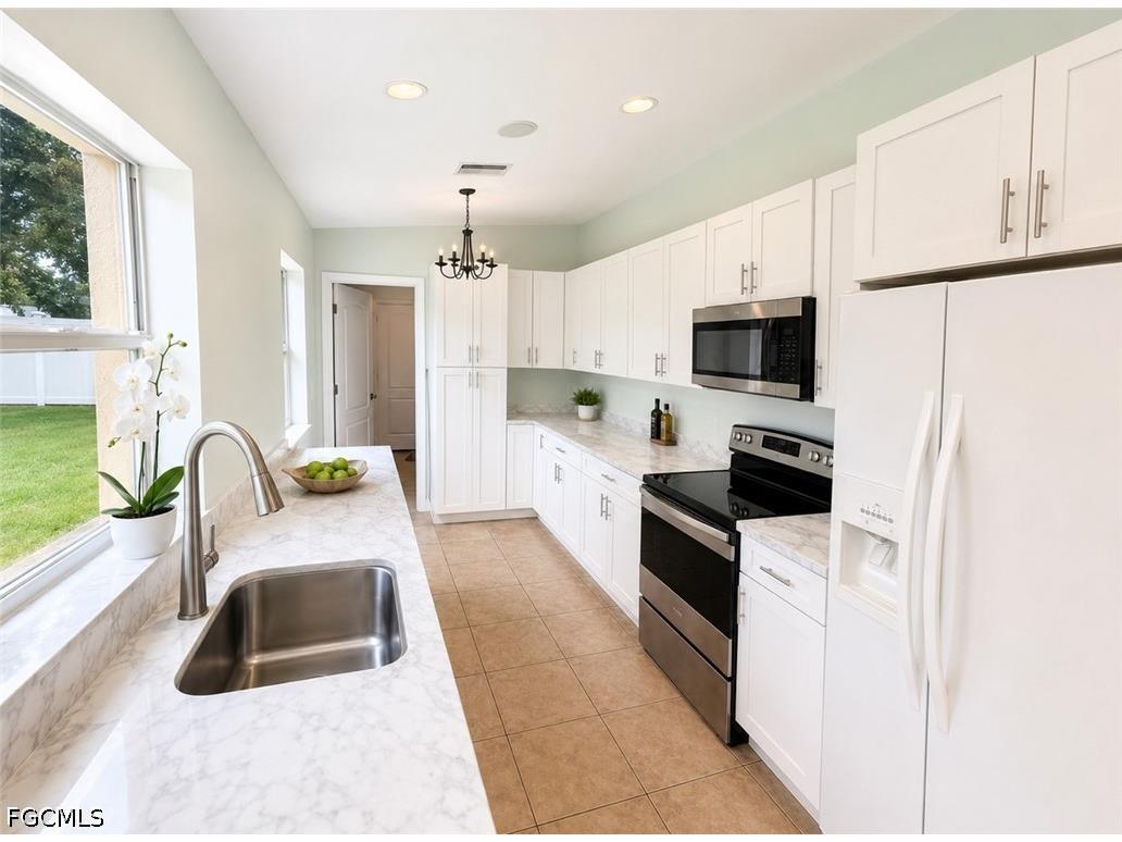 416 Candlewick Circle S Lehigh Acres FL 33936 2026031693 image4