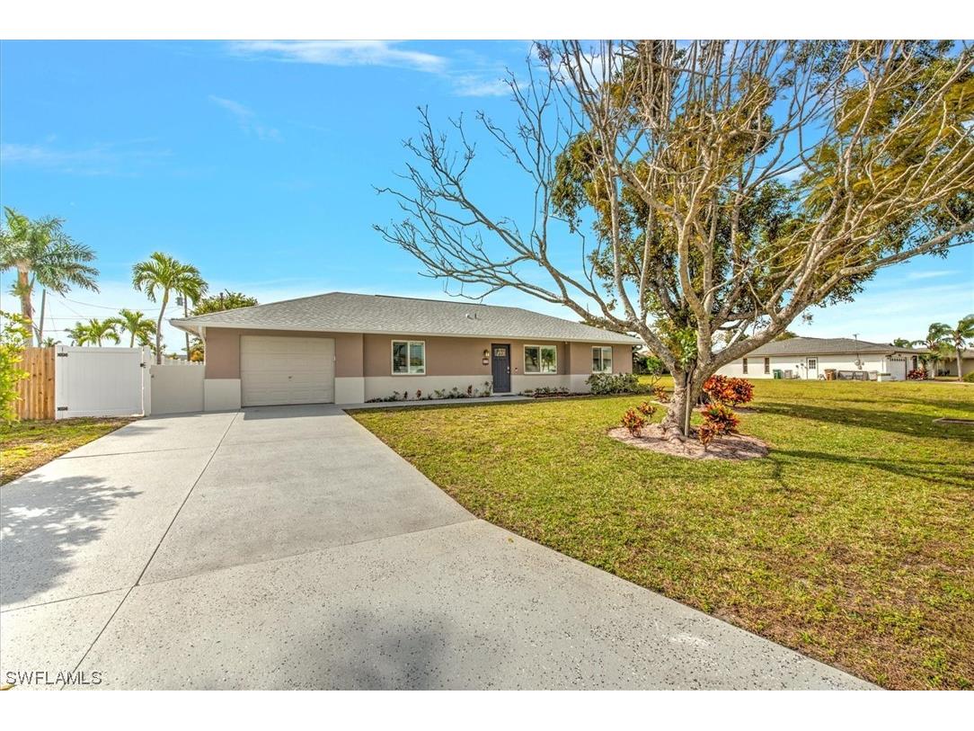 416 SW 38th Terrace Cape Coral FL 33914 224020827 image1