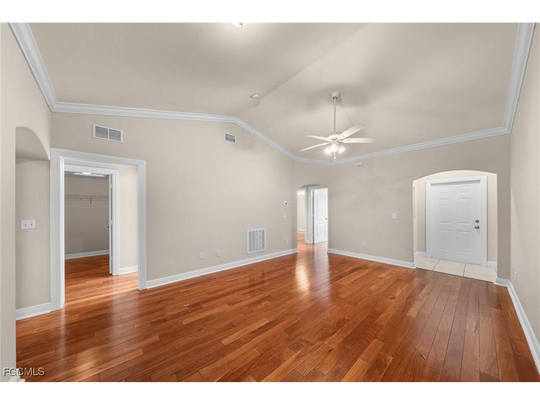 4160 Castilla Circle #106 Fort Myers FL 33916 2025017153 image5