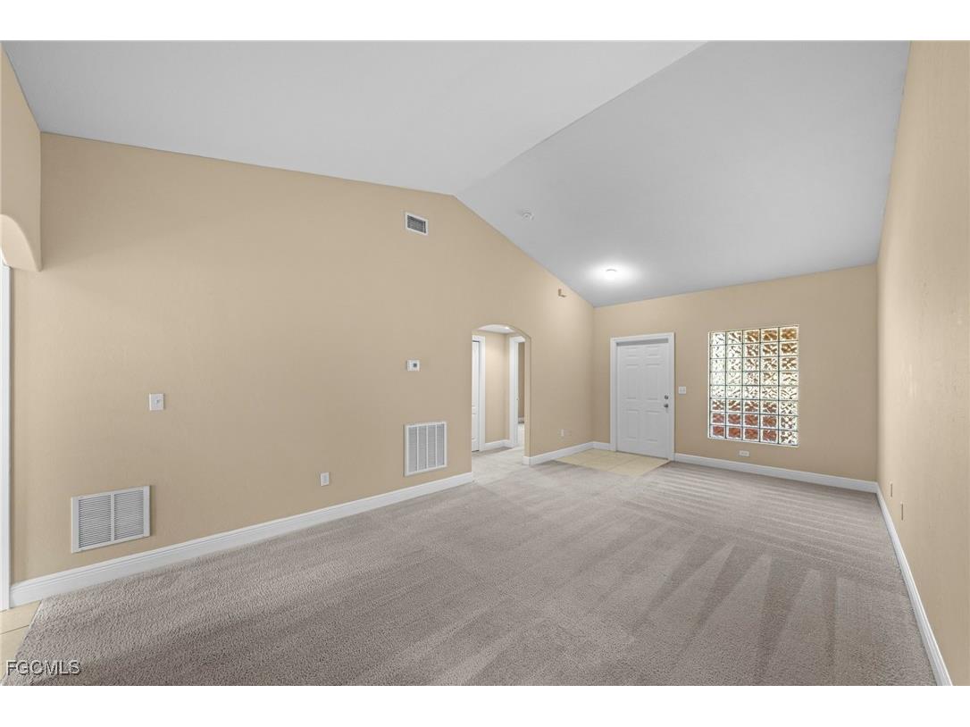 4160 Castilla Circle #202 Fort Myers FL 33916 2025016688 image4