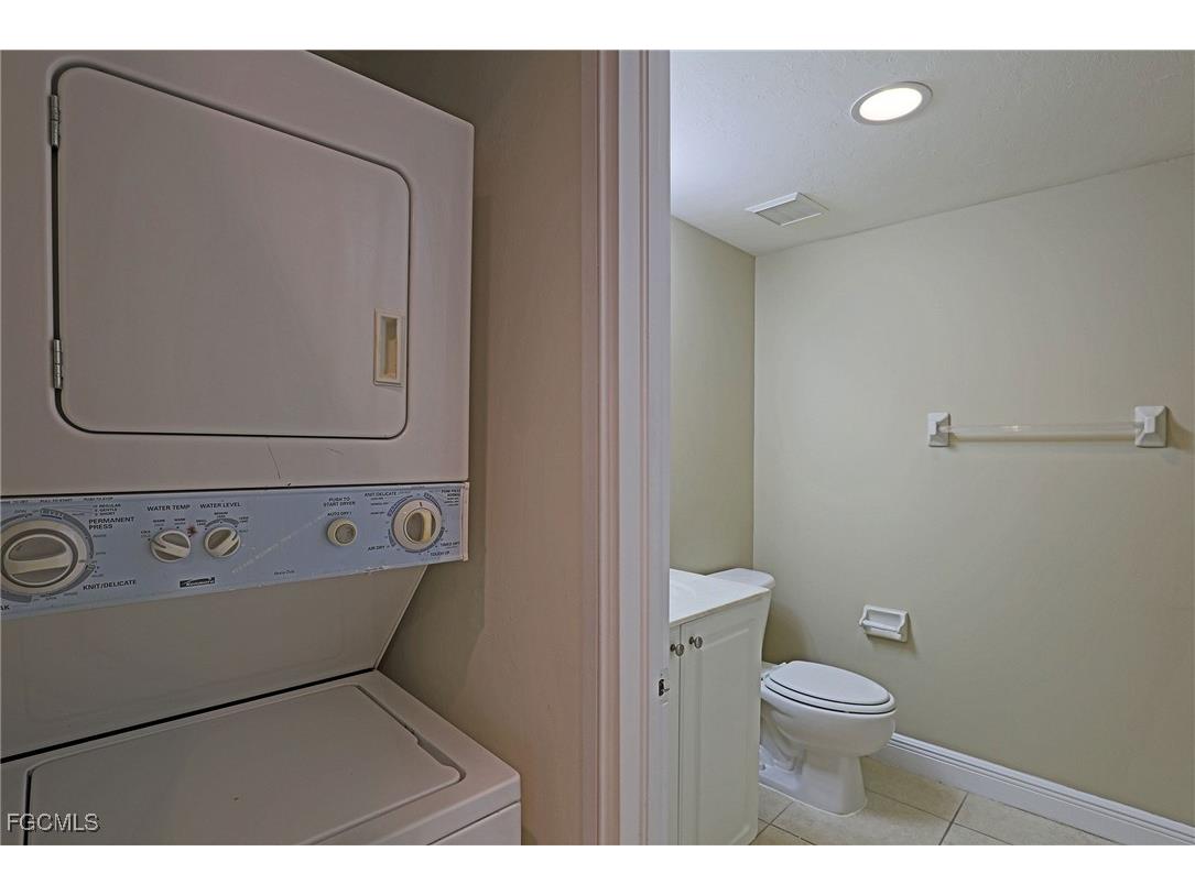 4160 Castilla Circle #202 Fort Myers FL 33916 2025020110 image12