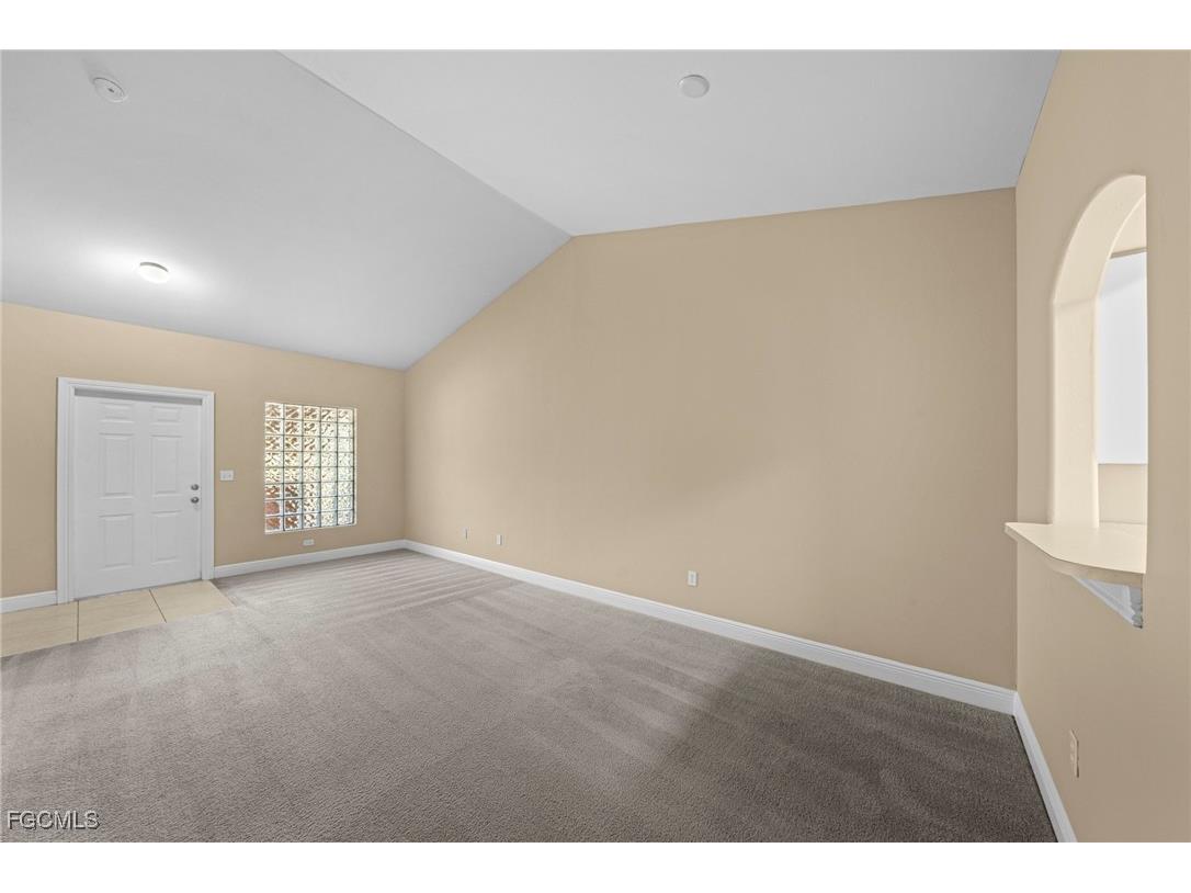 4160 Castilla Circle #204 Fort Myers FL 33916 2025016706 image3