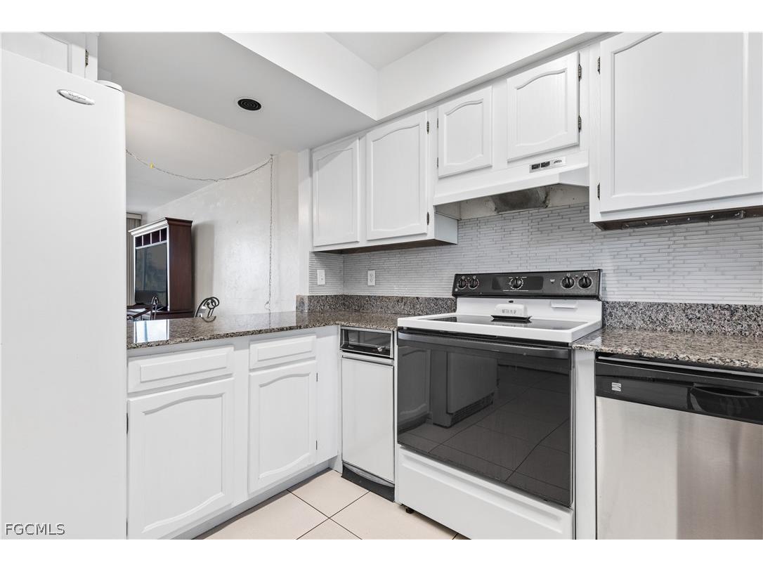 4160 Steamboat Bend E #302 Fort Myers FL 33919 2026011969 image11