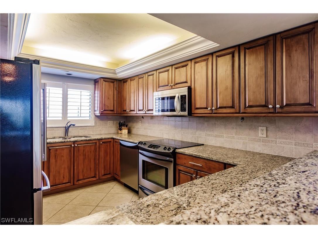 4160 Steamboat Bend E #401 Fort Myers FL 33919 223038879 image1