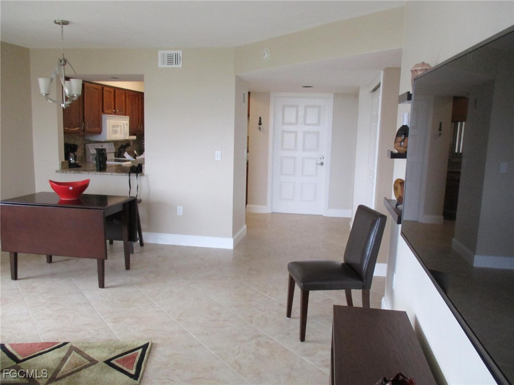 4160 Steamboat Bend E #403 Fort Myers FL 33919 2025016487 image13