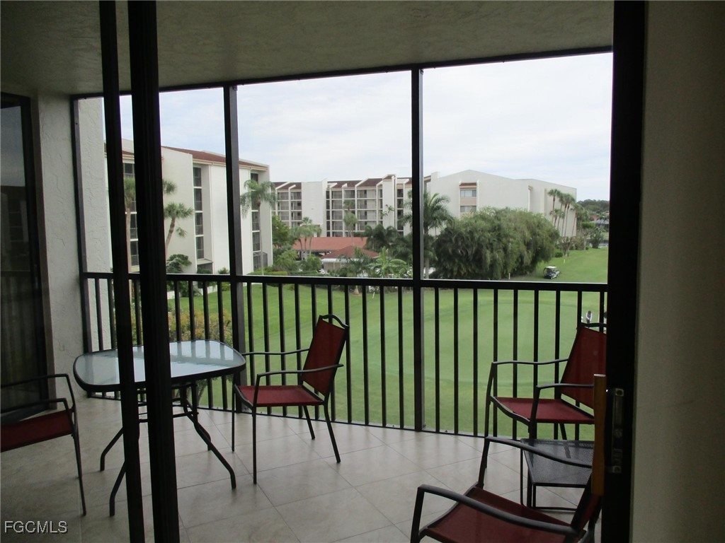 4160 Steamboat Bend E #403 Fort Myers FL 33919 2025016487 image4