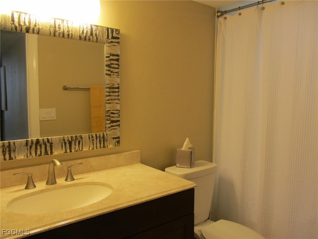 4160 Steamboat Bend E #403 Fort Myers FL 33919 2025016487 image6