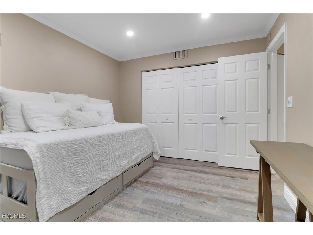  Fort Myers FL 33919 2025000965 image18