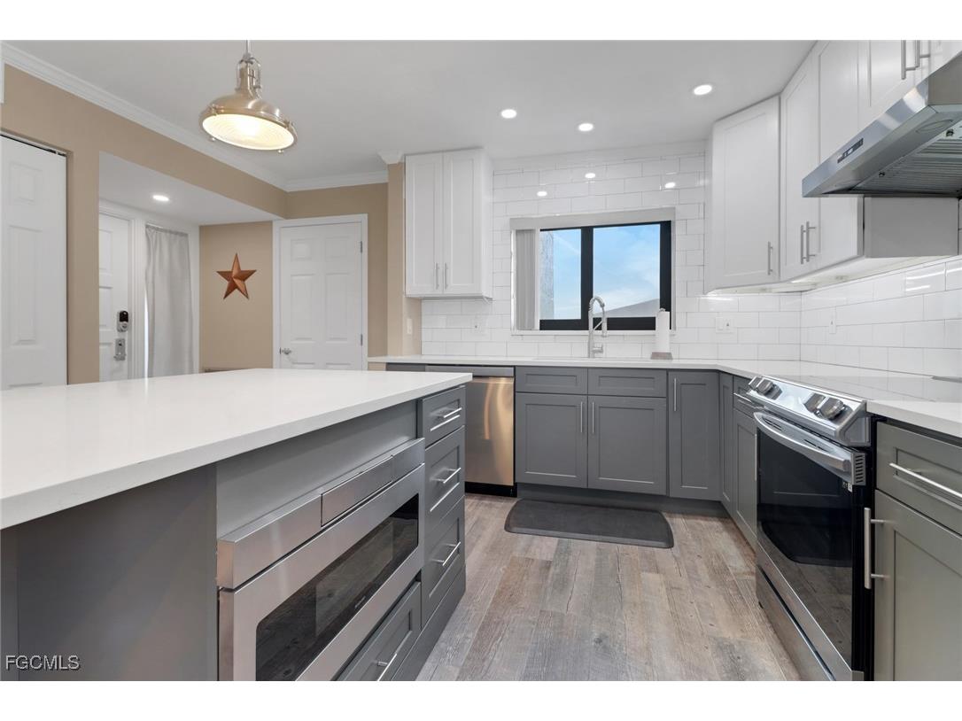  Fort Myers FL 33919 2025000965 image3