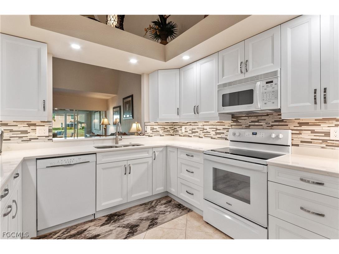 4162 Tequesta Drive Estero FL 33928 224088298 image11