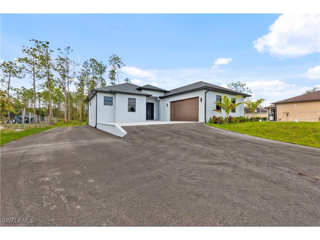 4165 43rd Avenue NE Naples FL 34120 224095734 image1