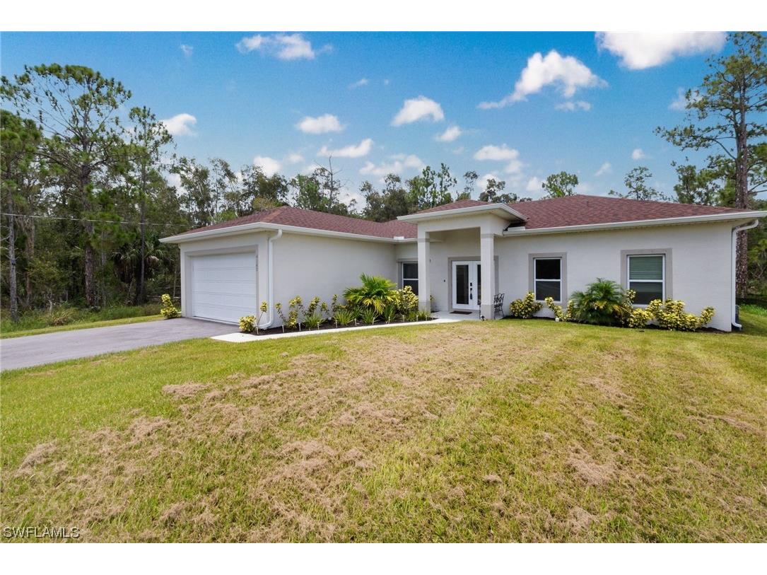 4165 45th Avenue NE Naples FL 34120 223053289 image1