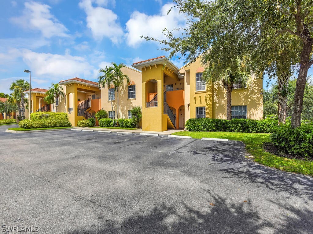 4167 Castilla Circle #105 Fort Myers FL 33916 223004232 image1