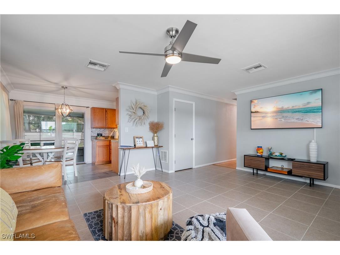 4169 Estey Avenue Naples FL 34104 223057659 image1