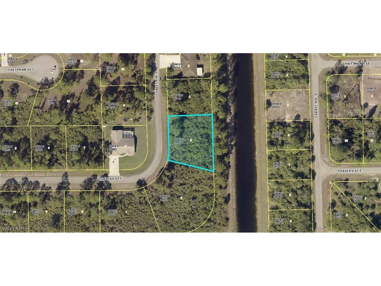 417/419 W Chalet Avenue Lehigh Acres FL 33974 222065603 image1
