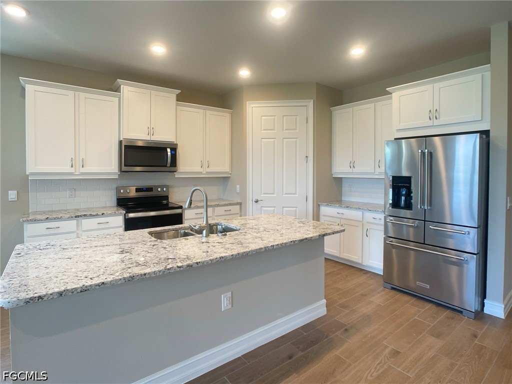417 Coral Reef Place Cape Coral FL 33993 2026019431 image2