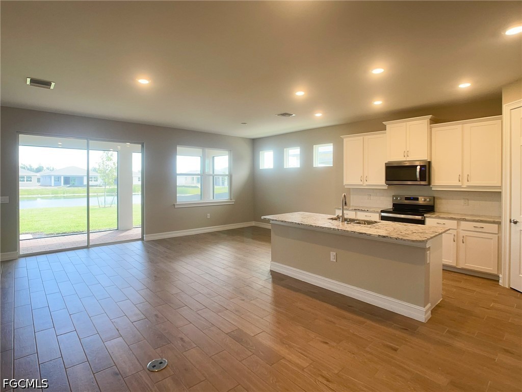 417 Coral Reef Place Cape Coral FL 33993 2026019431 image4