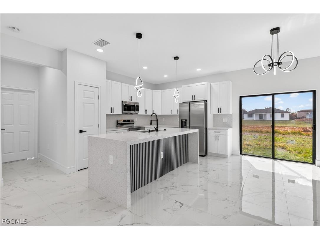 417 Mercedes Court Lehigh Acres FL 33972 2026009633 image12