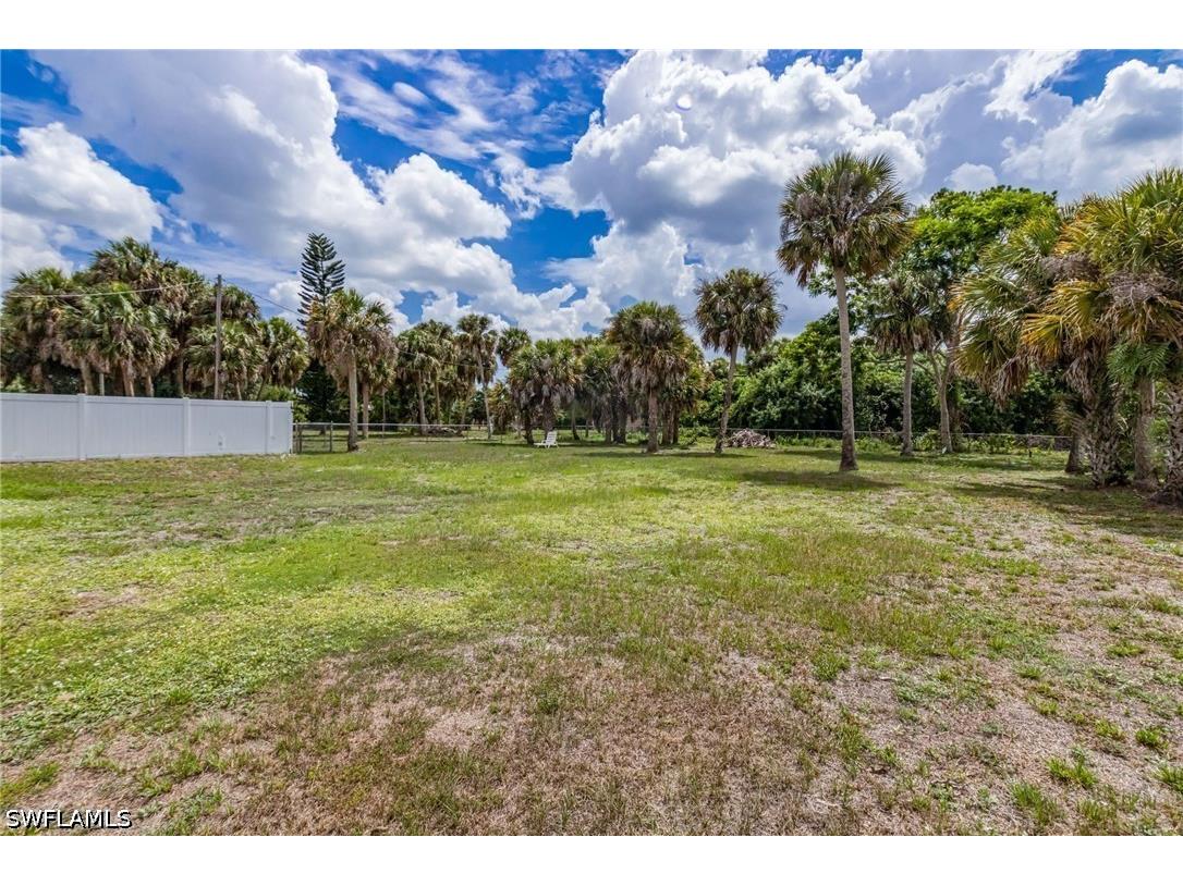 417 Roosevelt Avenue Lehigh Acres FL 33936 226021191 image25