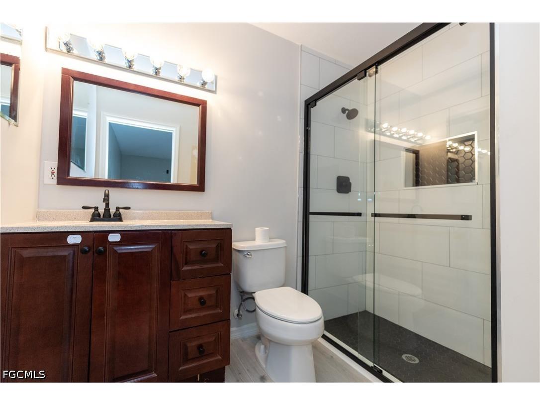 417 SE 21st Terrace Cape Coral FL 33990 2026009794 image10