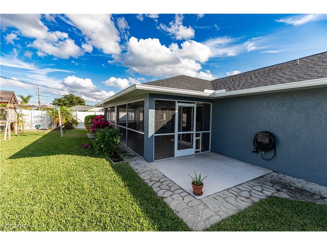 417 SE 21st Terrace Cape Coral FL 33990 2026009794 image16