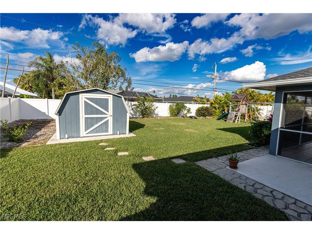 417 SE 21st Terrace Cape Coral FL 33990 2026009794 image2
