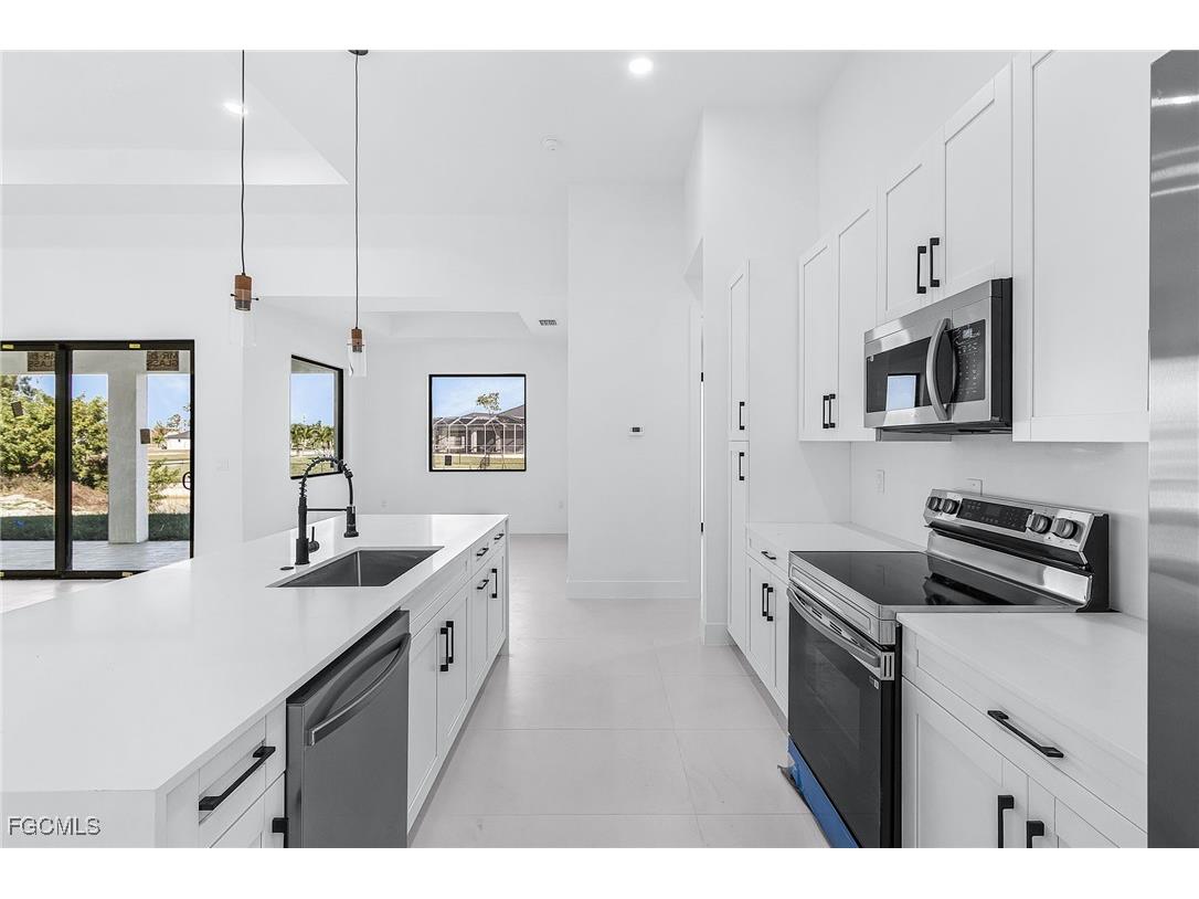 417 SW 23rd Terrace Cape Coral FL 33991 2025023972 image12