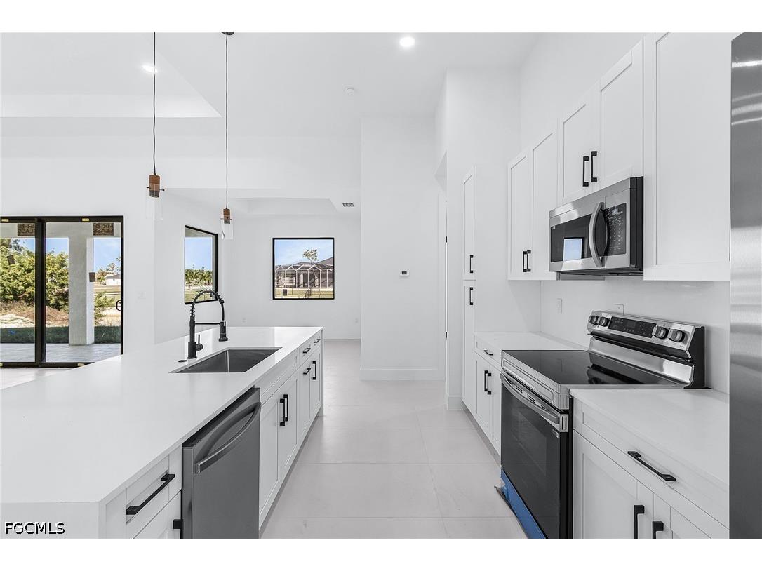 417 SW 23rd Terrace Cape Coral FL 33991 2026014299 image11