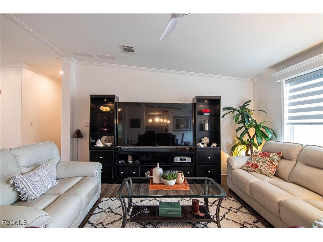 417 Snead Drive North Fort Myers FL 33903 2025014500 image15