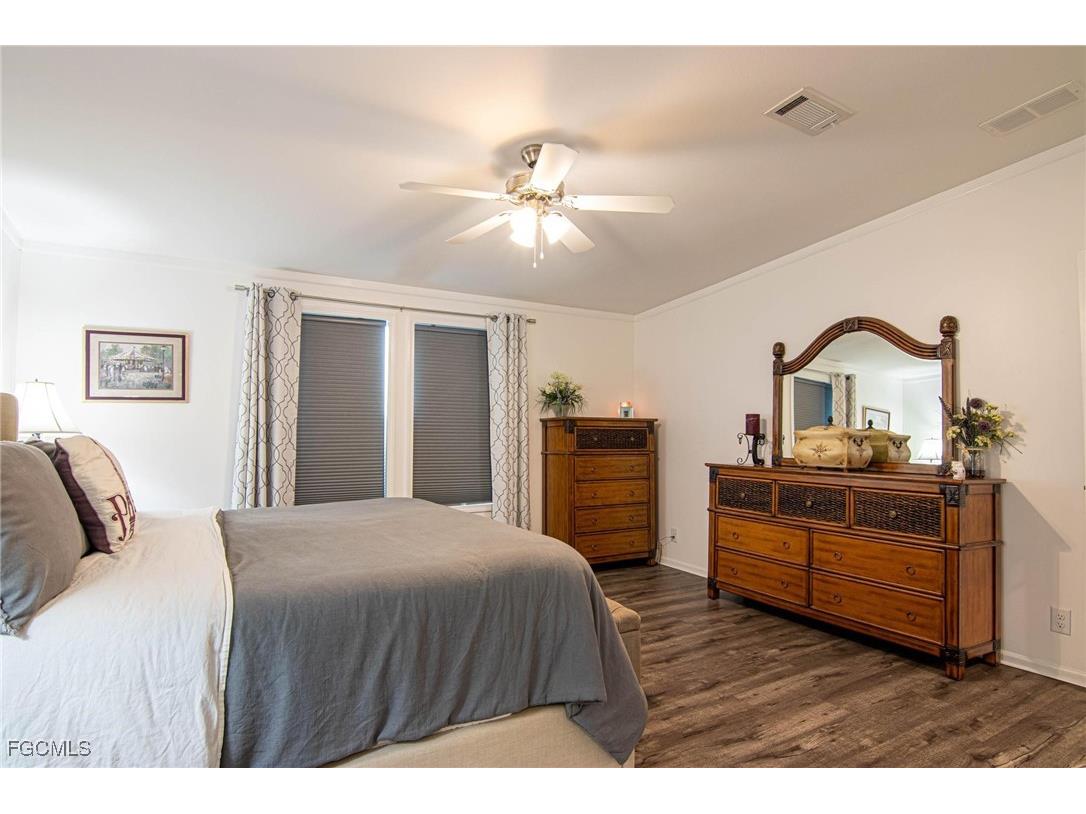 417 Snead Drive North Fort Myers FL 33903 2025014500 image21