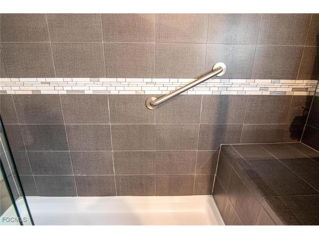 417 Snead Drive North Fort Myers FL 33903 2025014500 image23