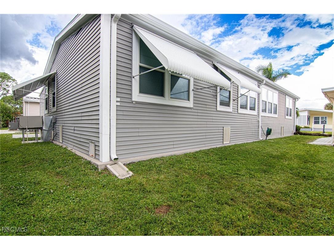 417 Snead Drive North Fort Myers FL 33903 2025014500 image39