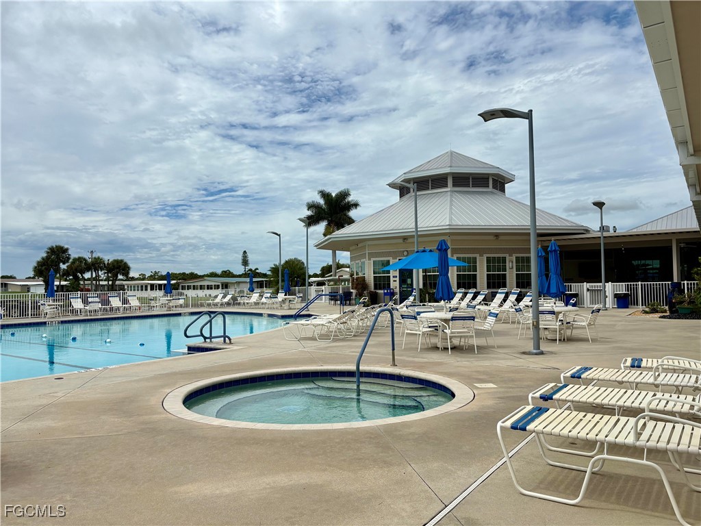 417 Snead Drive North Fort Myers FL 33903 2025014500 image46